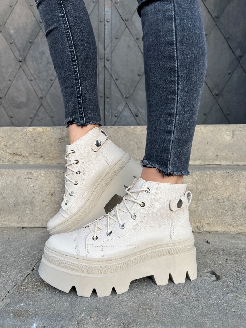 trapery na grubej podeszwie evett