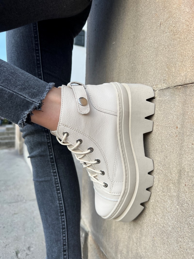 skórzane trapery damskie, damskie traperki, traperki beżowe, damskie skórzane trapery beż, beżowe trapery, trapery na platformie