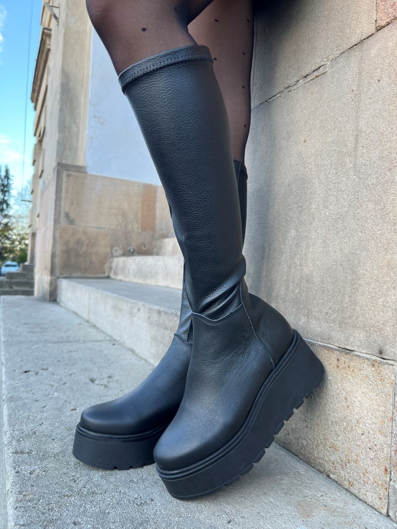 kozaki na wyższej podeszwie, czarne kozaki na wyższej podeszwie, skórzane kozaki na wyższej podeszwie