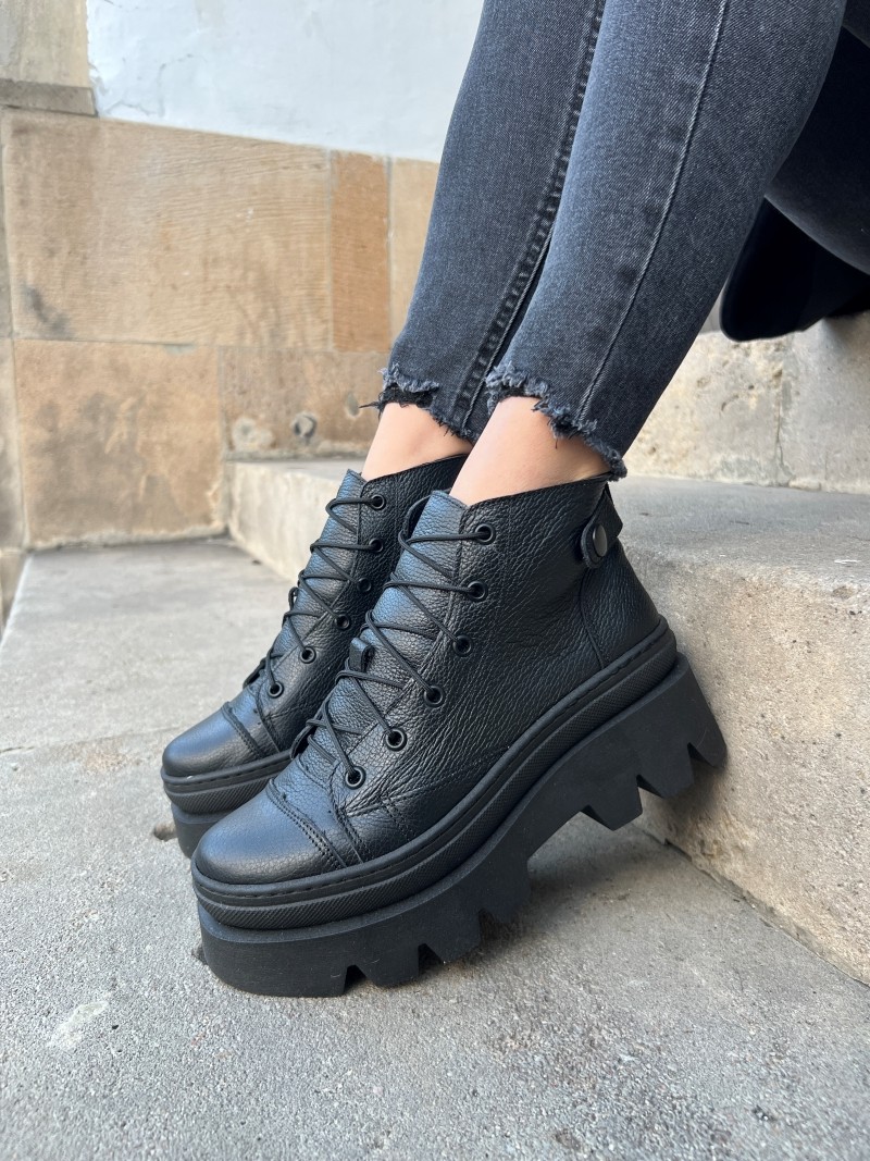 trapery, traperki, traperki damskie, trapery damskie czarne, trapery skórzane