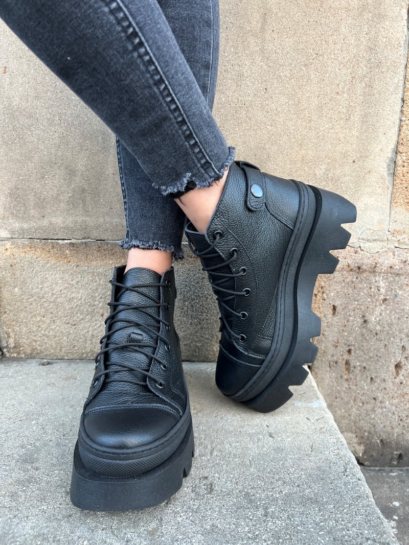 skórzane czarne trapery, damskie skórzane trapery, czarne trapery, trapery damskie, damskie traperki