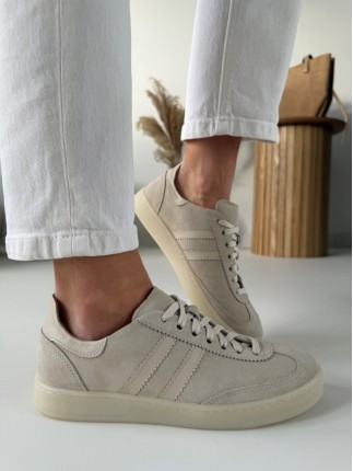 Sneakersy Evett Sevilla...