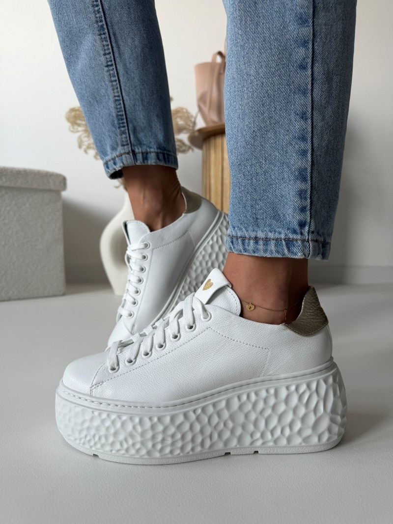 Białe sneakersy damskie na platformie evett