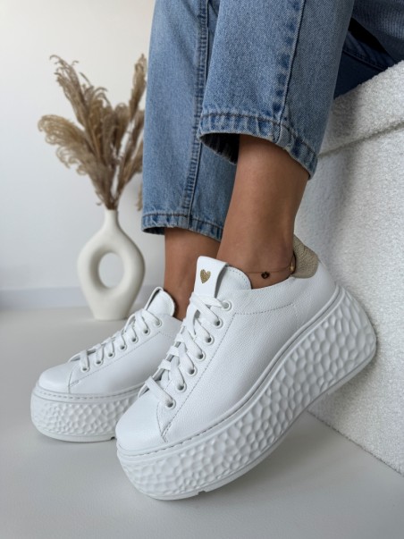 Białe sneakersy damskie na platformie evett