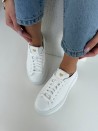Białe sneakersy damskie na platformie evett