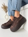 Sneakersy na wyższej podeszwie Evett Varena czekolada- polska produkcja, naturalny zamsz